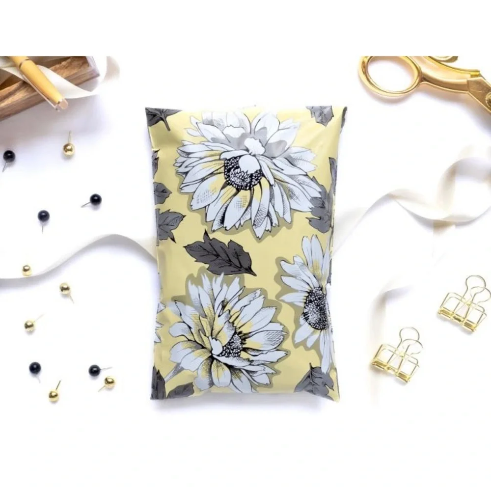 Sunflower 🌻 14x17 Poly Mailers Pack of 25 - Picture 2 of 7